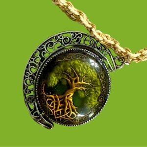 Tree-of-Life Pendant Necklace in silver and boho macrame.
